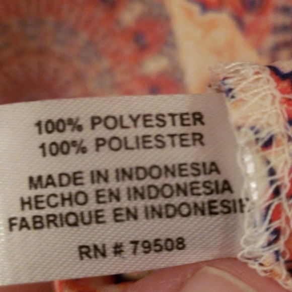 Violet & Claire Sleeveless Blouse NWT - Picture 8 of 8